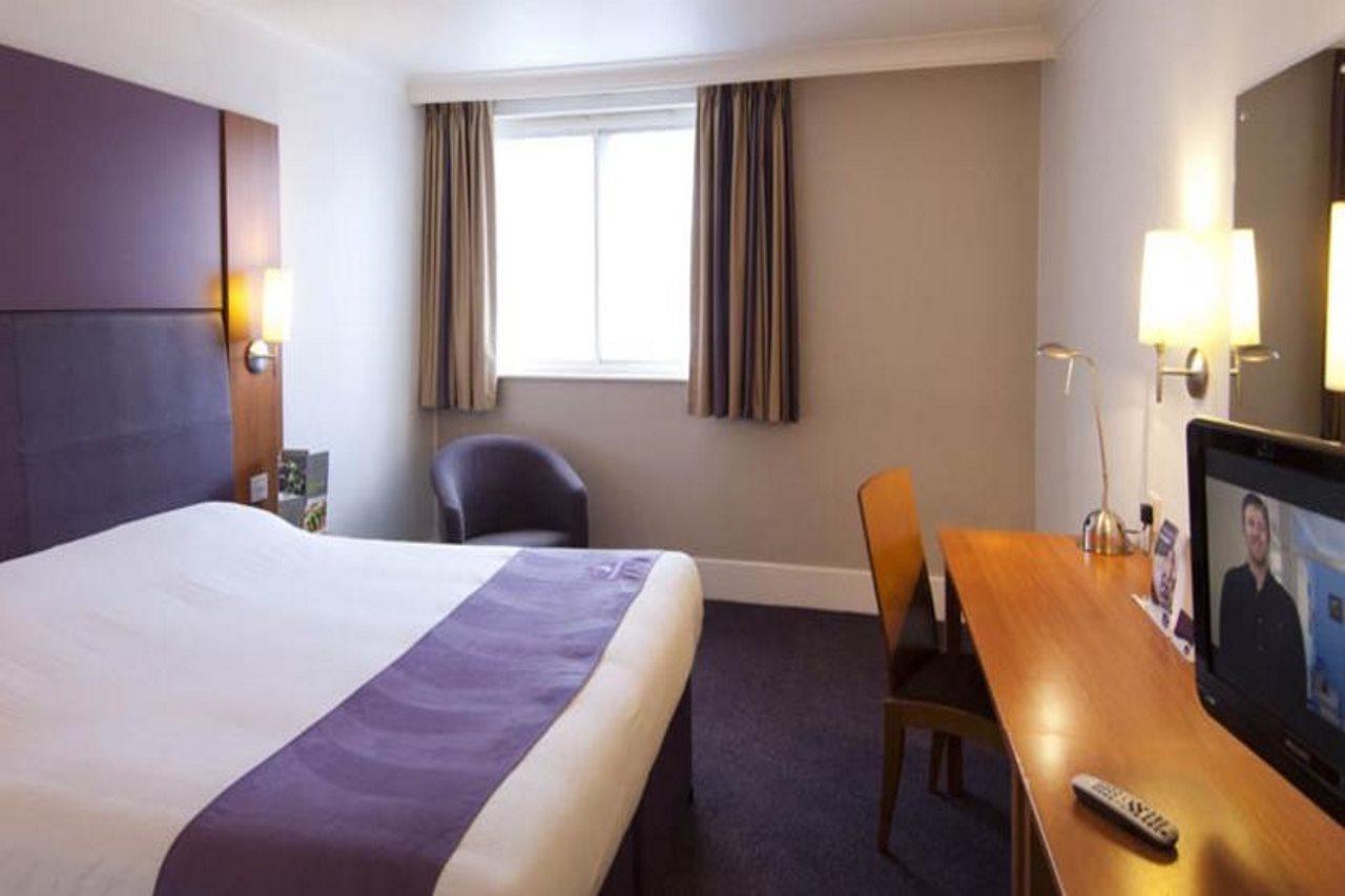 Premier Inn Maidstone Wateringbury 外观 照片